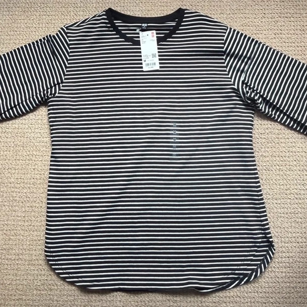Uniqlo Black & White Striped Short Sleeve Tee